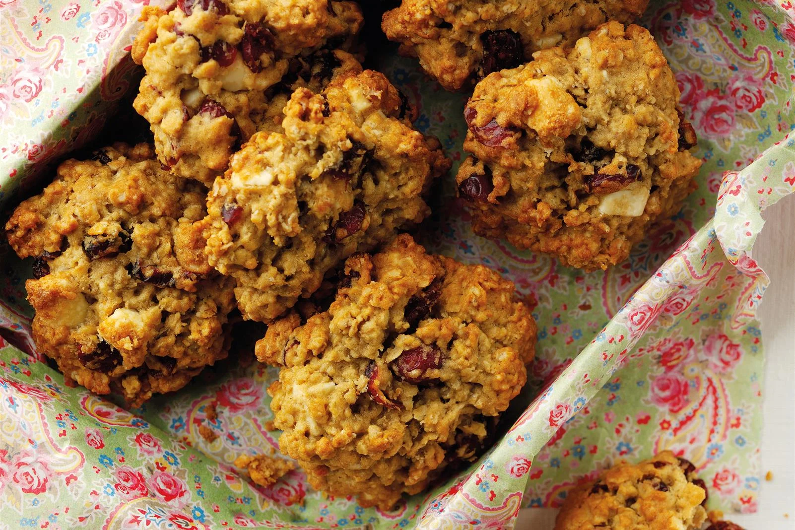 Cranberry, Oatmeal & White Chocolate Cookies
